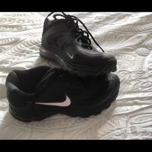 👟Like New Nike Air